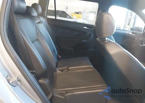 2022 Volkswagen Tiguan 2.0T Se R-Line Black z USA, uszkodzony, nr VIN 3VVCB7AXXNM011573